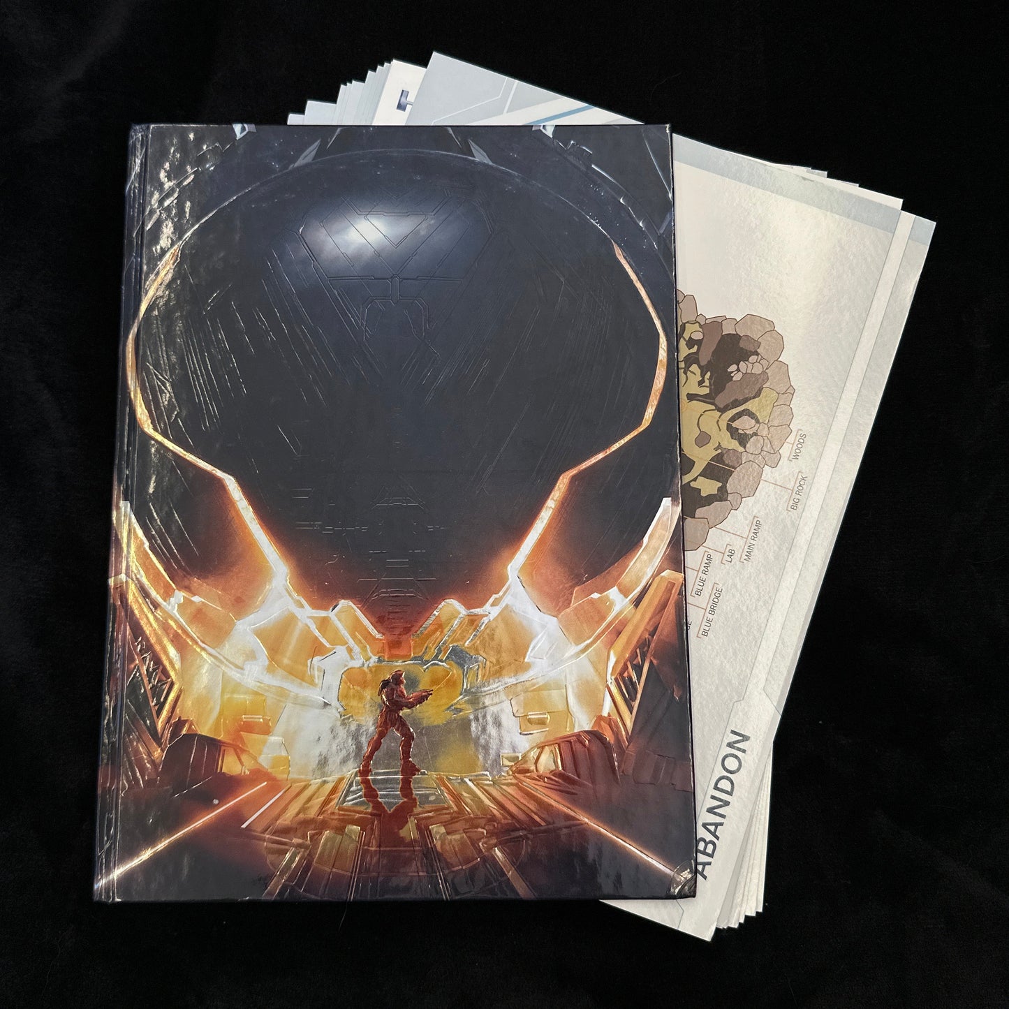 Halo 4 Collector's Edition: Prima Official Game Guide