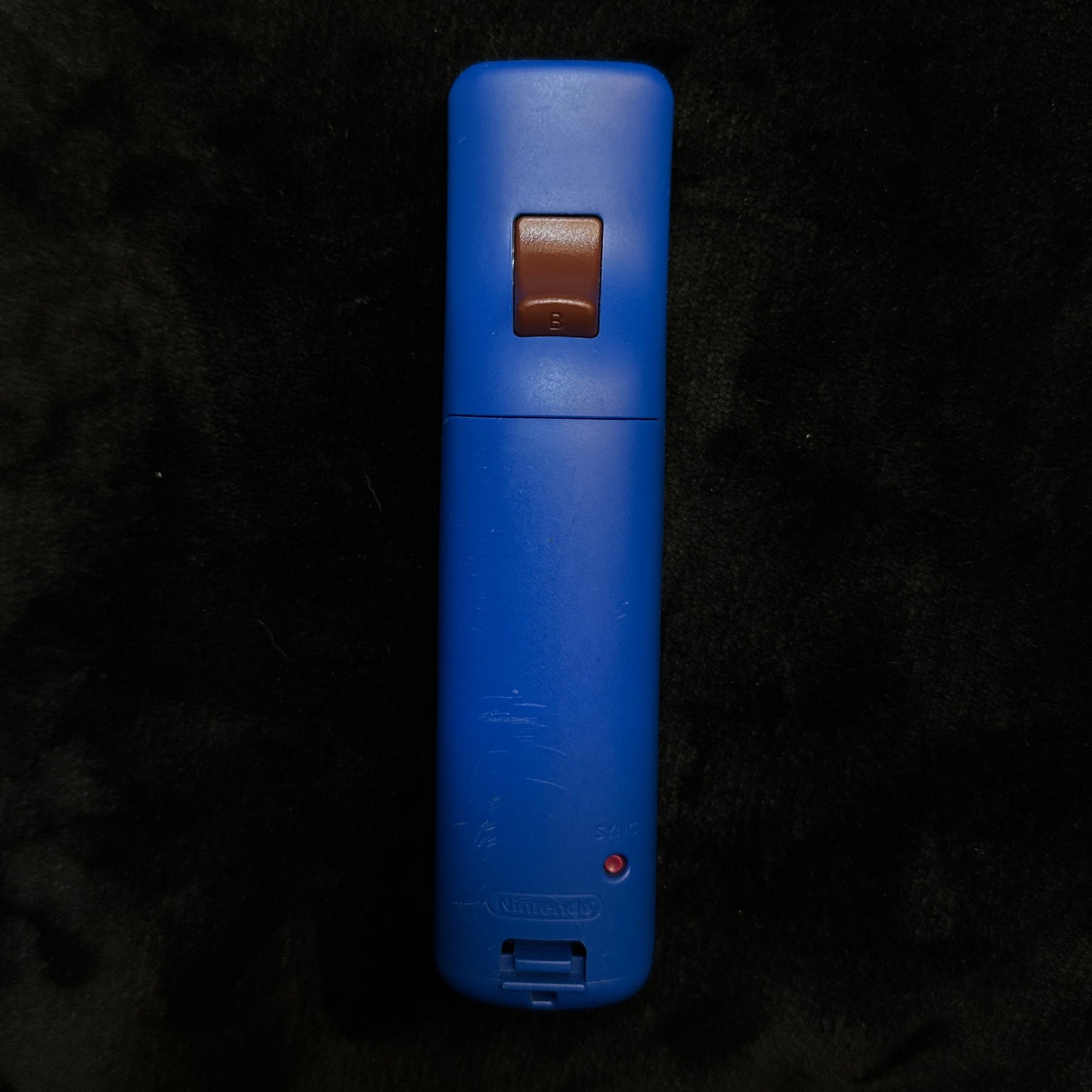 Mario Colorway Wii Remote with Motion Plus Inside Back
