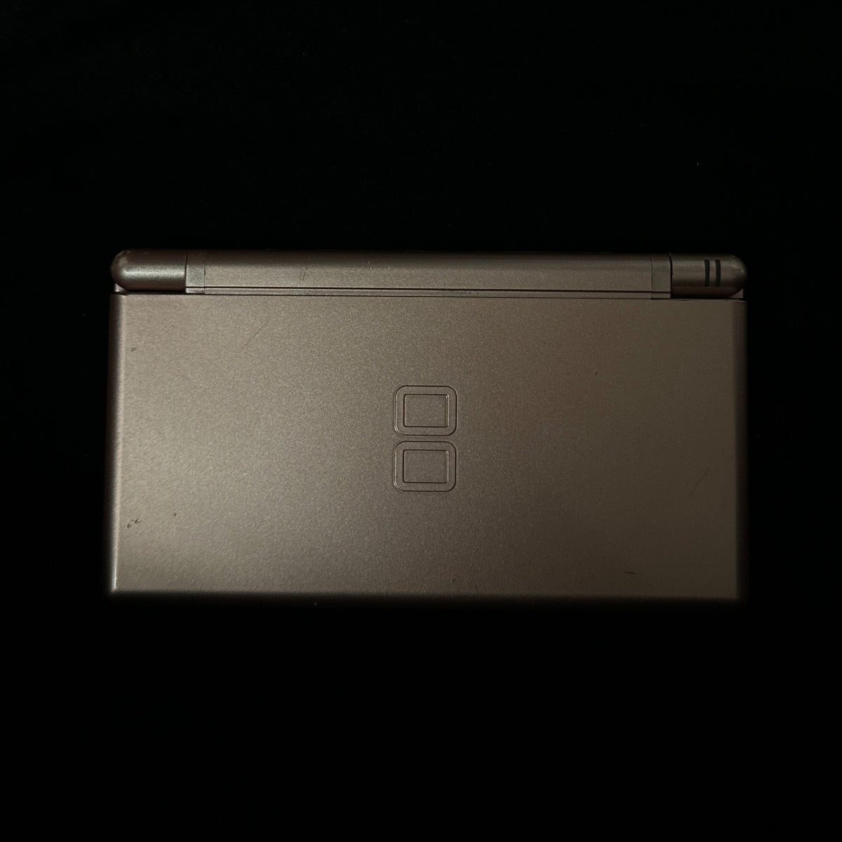 Rose Gold Nintendo DSi Lite Closed front