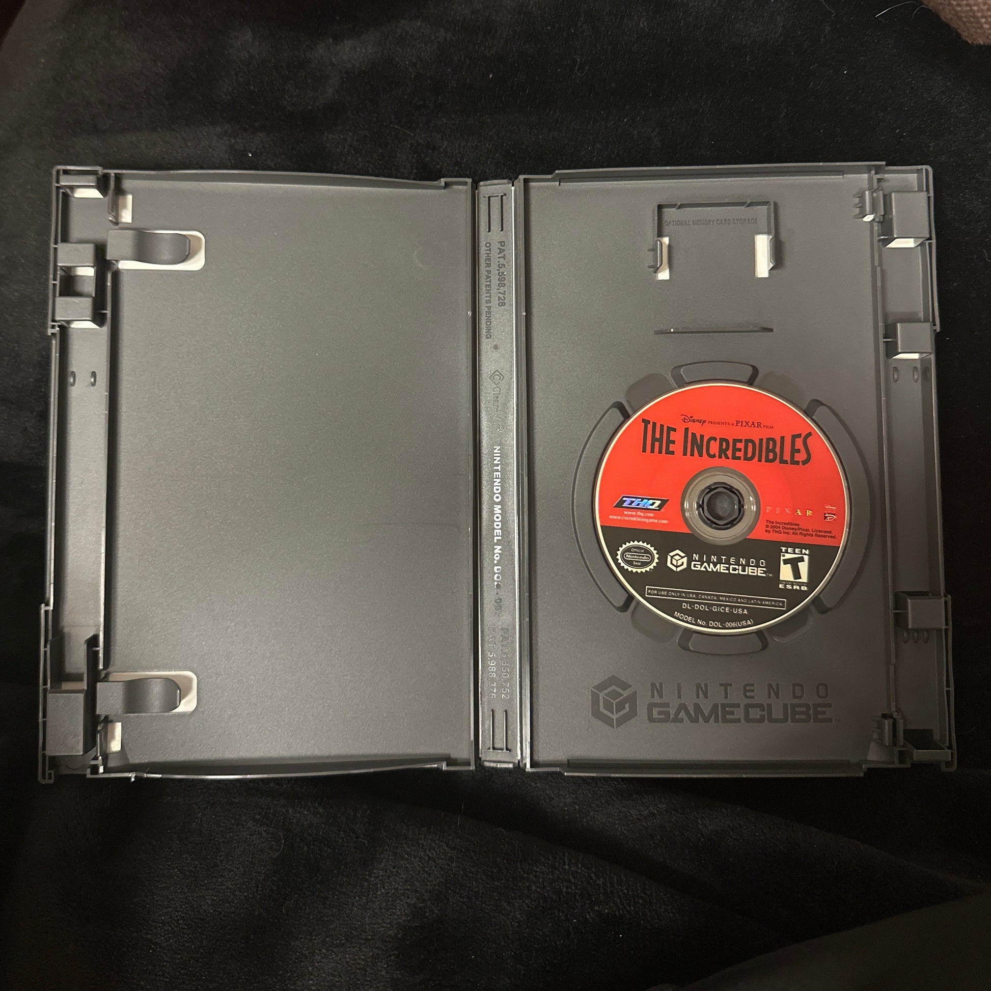 Game case and game disc